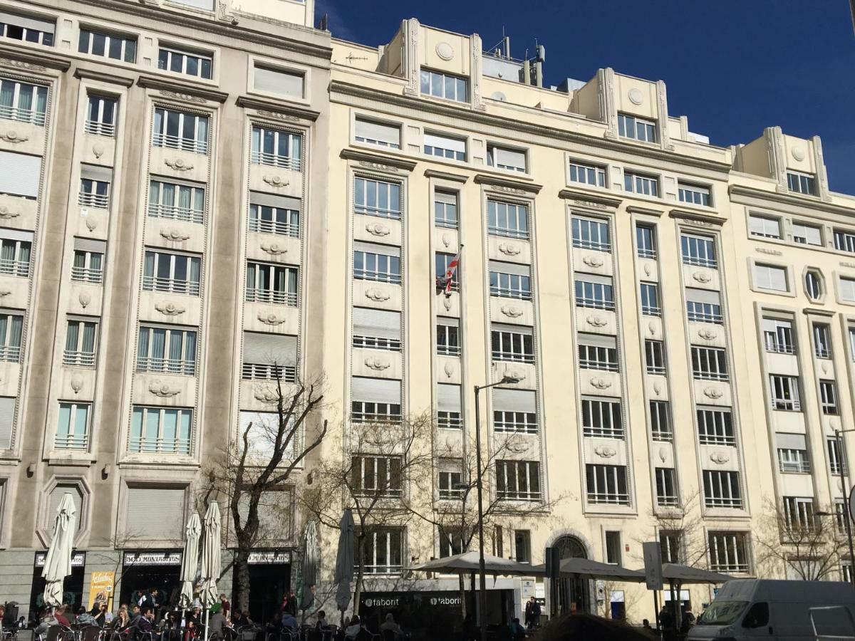 Апартаменти Smart Plaza De Las Cortes Мадрид Екстер'єр фото